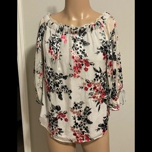 White House Black Market Floral Off Shoulder Burnout Blouse Size Medium